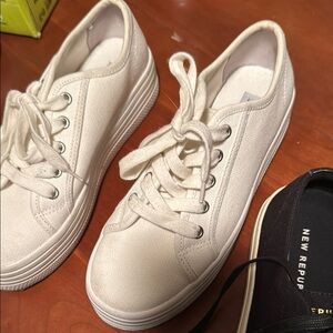 Steve Madden Women's White Canvas Sneakers